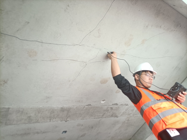 房屋樓板裂縫檢測鑒定