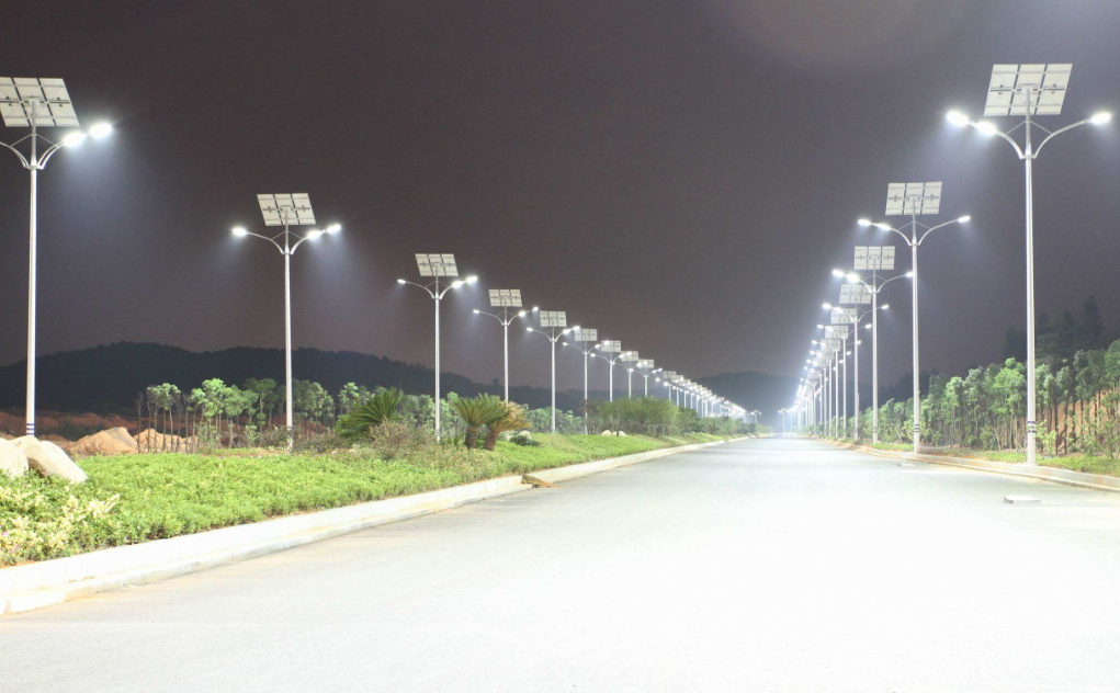 道路太陽能路燈你知道怎么選擇瓦數(shù)嗎？