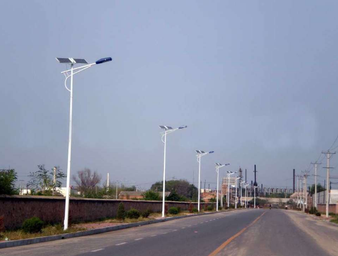  太陽能照明原理、組成及控制系統介紹.